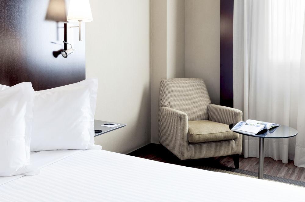 Ac Hotel Oviedo Forum By Marriott Екстер'єр фото