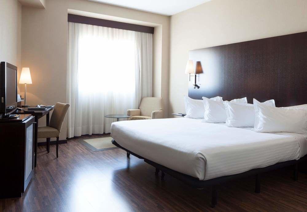 Ac Hotel Oviedo Forum By Marriott Екстер'єр фото