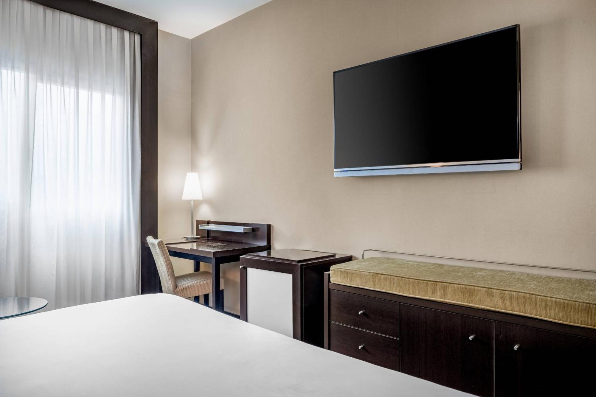 Ac Hotel Oviedo Forum By Marriott Екстер'єр фото
