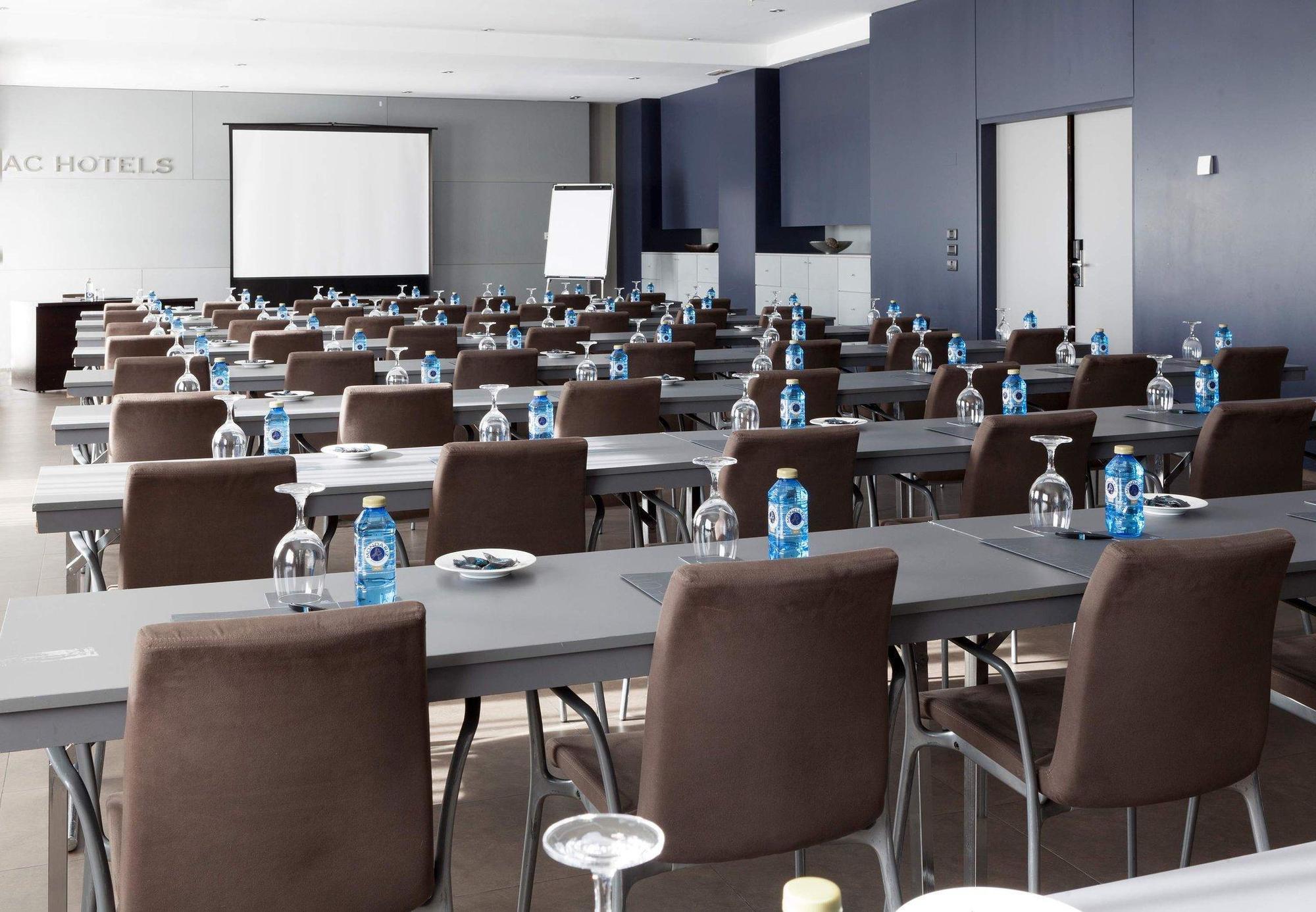 Ac Hotel Oviedo Forum By Marriott Екстер'єр фото